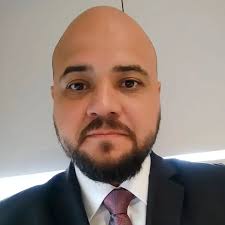 Professor(a) André Nicolai